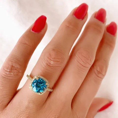 neliskulmainen topaasi timanttisormus 14 karaatin kultaa 3,50 ct 0,18 ct