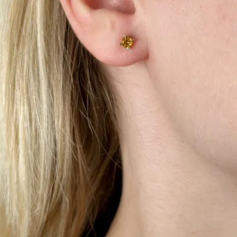 2 x 0,19 ct sitriini solitaire-nappikorvakorut 14 karaatin kultaa kanssa sitriini
