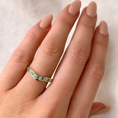 Kapea sininen topaasi sormus 14 karaatin kultaa