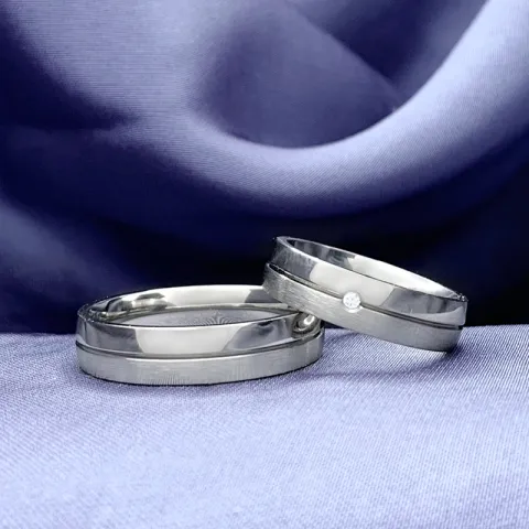 vihkisormusta titaani