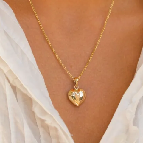 15 x 15,5 mm sydän riipus  8 karaatin kultaa - Amoré