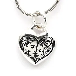 Pieni sydän riipus  hopeaa