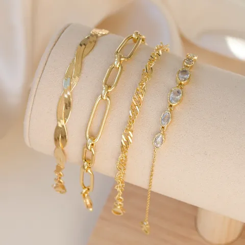 Nava Akhen rannekoru  kullattua hopeaa valkoinen zirkoni