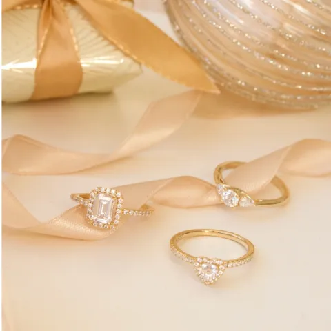 valkoinen zirkoni sormus 9 karaatin kultaa - Gold Collection