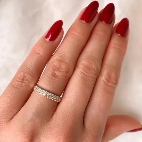 timanttisormus 14 karaatin kultaa rodiumilla 0,38 ct