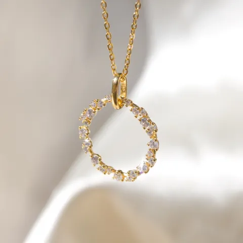 Ikuinen rakkaus Aagaard kaulaketju, jossa on riipus  kullattua hopeaa