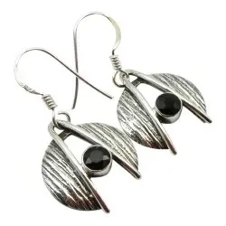 Aitoja onyx-kiveä korvarenkaat  oksidoitua sterlinghopeaa