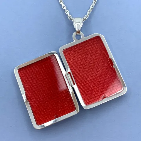 medaljonki hopeaa