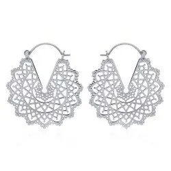 Suuria pyöreitä kuvio ear lines hopeaa