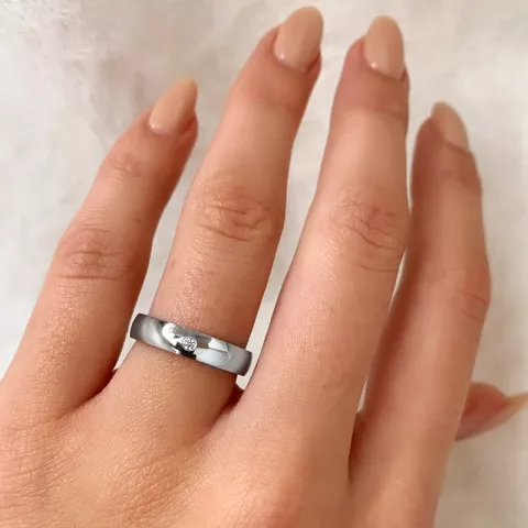 yksinkertainen zirkoni sormus rodinoitua hopeaa