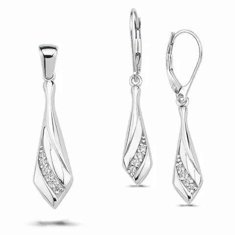 Setti hopeaa hopeaa ilman ketjua