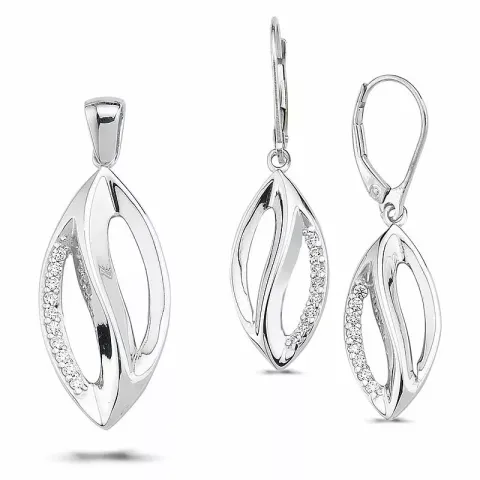 Setti hopeaa hopeaa ilman ketjua