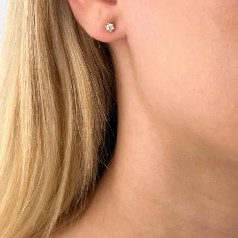 2 x 0,15 ct solitaire-nappikorvakorut 14 karaatin kultaa kanssa timantti