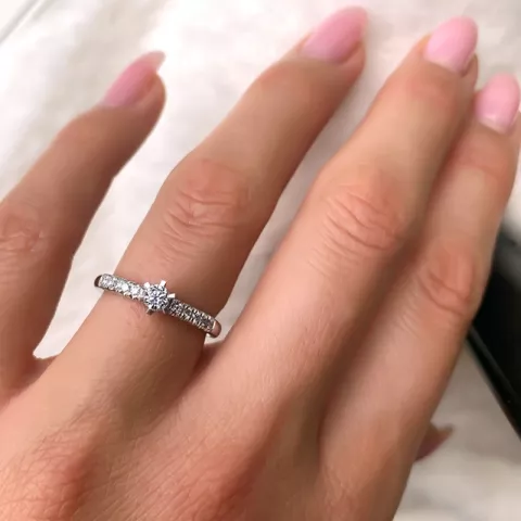 valkoinen timantti sormus 14 karaatin valkokultaa 0,18 ct 0,12 ct