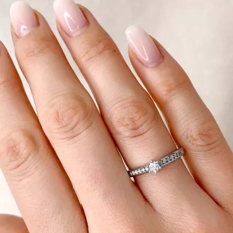 valkoinen timantti sormus 14 karaatin valkokultaa 0,14 ct 0,162 ct