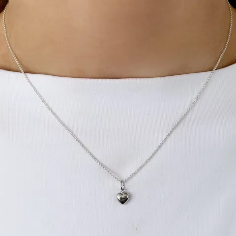 6 x 8 mm sydän riipus  hopeaa