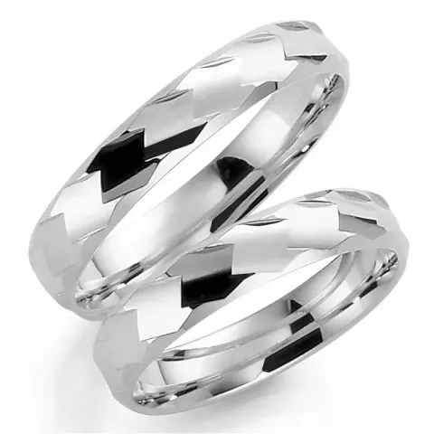 Kuvio 4 mm vihkisormusta 9 karaatin valkokultaa - setit