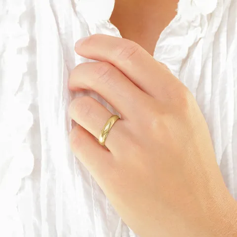 4 mm timantti vihkisormusta 14 karaatin kultaa 0,03 ct - setit