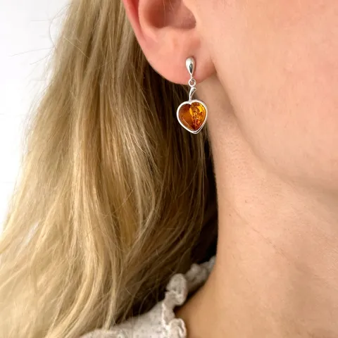 nappikorvakorut  hopeaa