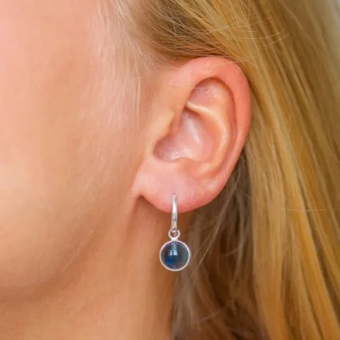 pyöreitä sininen tummansininen kristalli korvarenkaat  hopeoitu messinki - Loom Stones