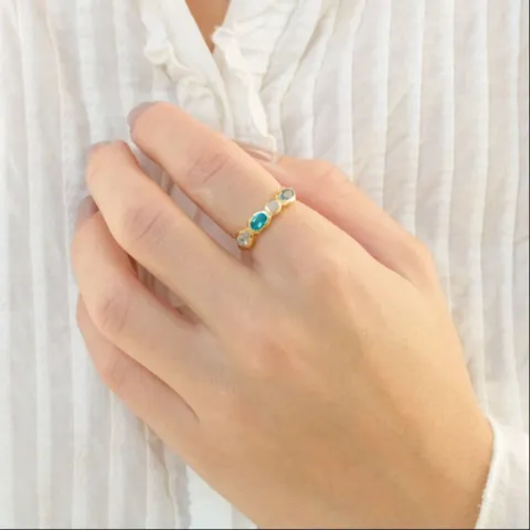 sininen kristalli sormus kullattu messinki - Eliné