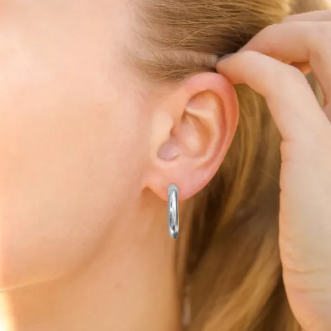 4 x 21 mm vedenkestävät rengaskorvakorut  teräs - OCEANA