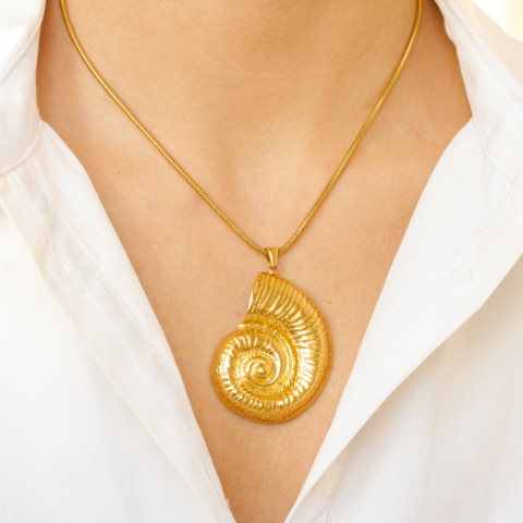 vedenkestävät simpukka kaulaketju kullattu teräs - OCEANA