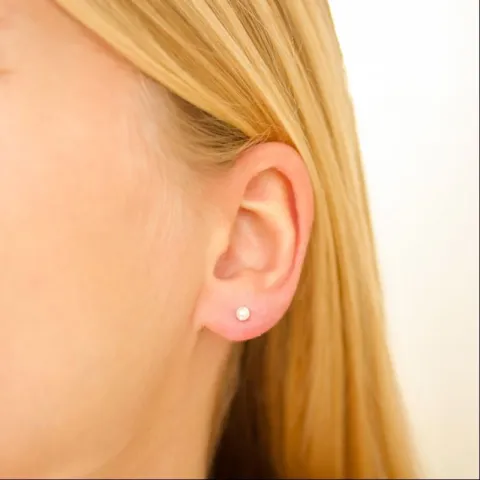 3 mm vedenkestävät helmi nappikorvakorut  kullattu teräs - OCEANA