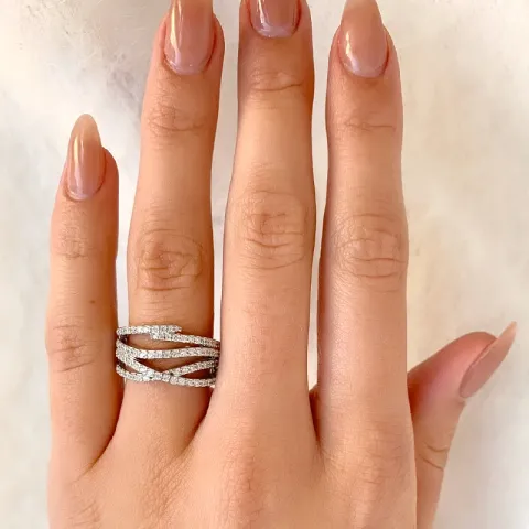 sormus rodinoitua hopeaa