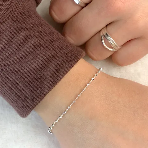 rannekoru hopeaa 17, 18cm x 2,4 mm