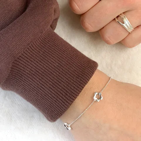 kukka rannekoru hopeaa