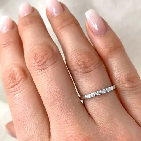 Timantti alianssisormus 14 karaatin valkokultaa 0,15 ct