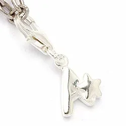 A-kirjain charm hopeaa