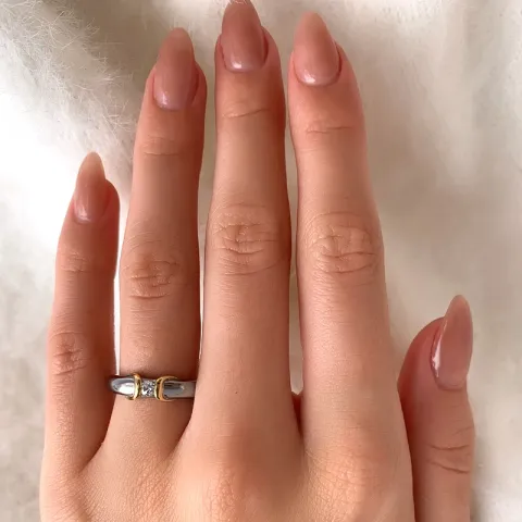 Dark Harmony sormus musta rodinoitu hopea kullattua hopeaa