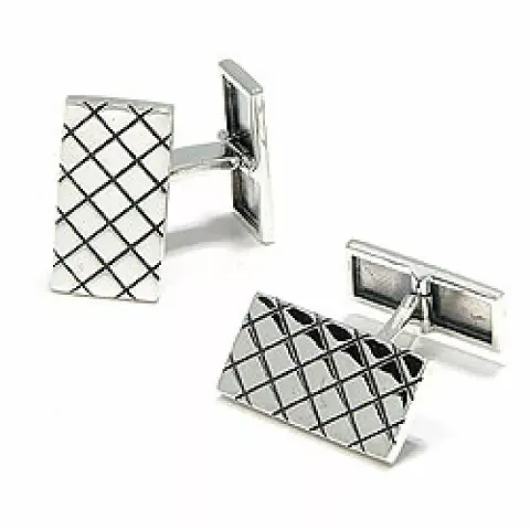 Neliskulmainen kalvosinnapit  hopeaa