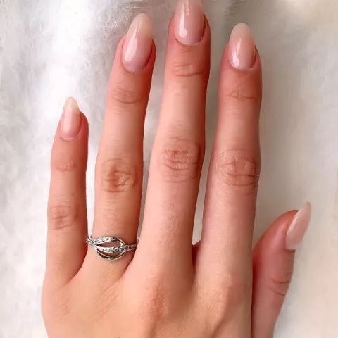 valkoinen zirkoni sormus hopeaa