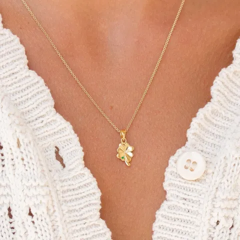 apila riipus  kullattua hopeaa