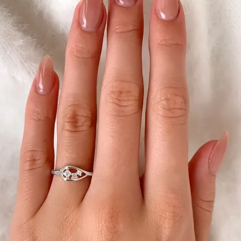 pisara sormus hopeaa