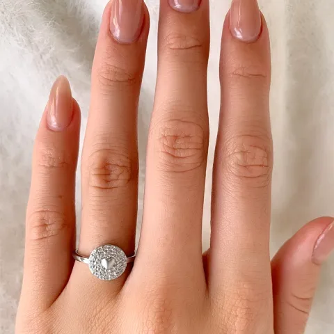 Pyöreä sydän sormus hopeaa