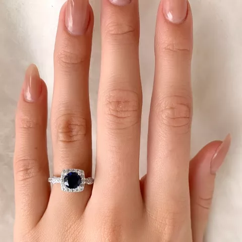 Neliskulmainen sininen zirkoni sormus hopeaa