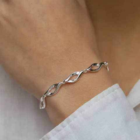 rannekoru hopeaa  x 6,5 mm