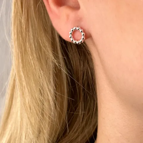 pyöreitä korvarenkaat  hopea