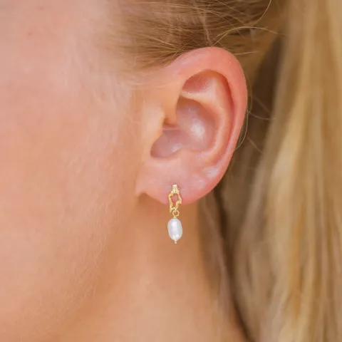 helmi korvarenkaat  kullattua hopeaa - Lumé Etched