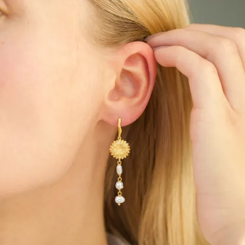 pitkät kukka ketjukorvakorut  kullattu messinki - Eliné