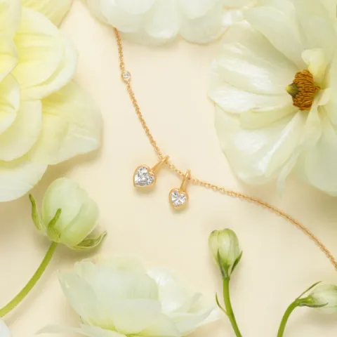 Julie Sandlau Amorina sydän riipus  kullattua hopeaa valkoinen zirkoni