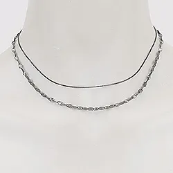 RebekkaRebekka Lyra necklace kaulaketju musta rodinoitu hopea