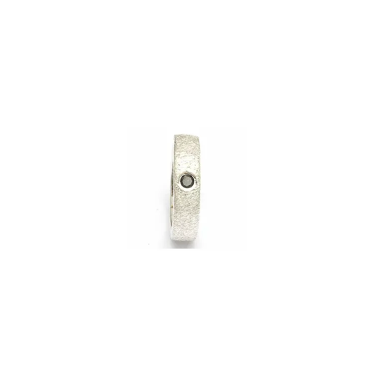 1 vihkisormus RS of Scandinavia hopea 0,10 ct