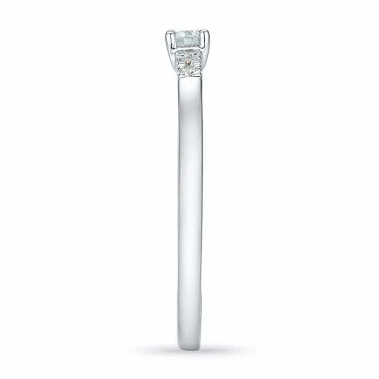 pyöreä timanttisormus 14 karaatin valkokultaa 0,08 ct 0,06 ct