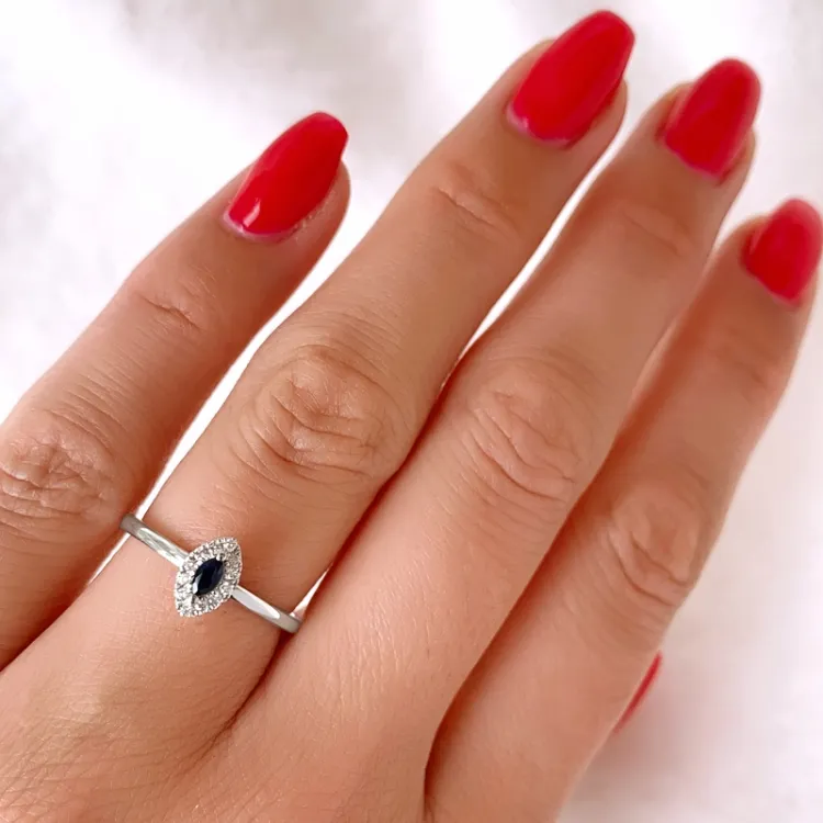 Safiiri briljanttisormus 14 karaatin valkokultaa 0,12 ct 0,07 ct