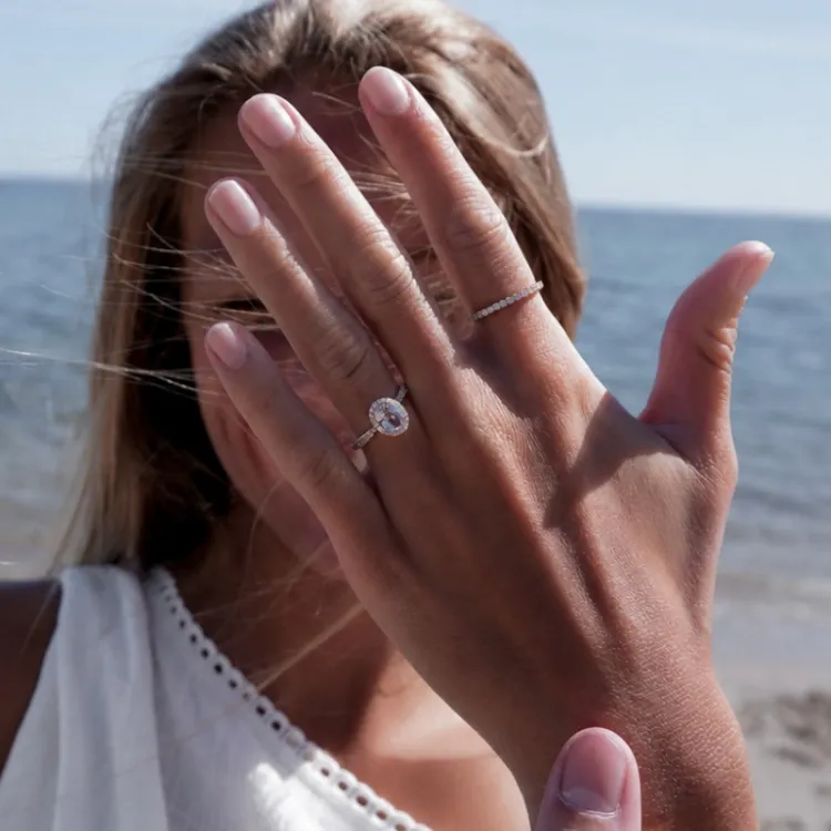 Morganite timanttisormus 14 karaatin kultaa 1,28 ct 0,32 ct
